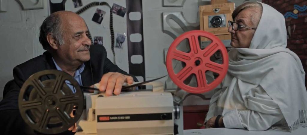 اکران آنلاین مستند قوی دل03