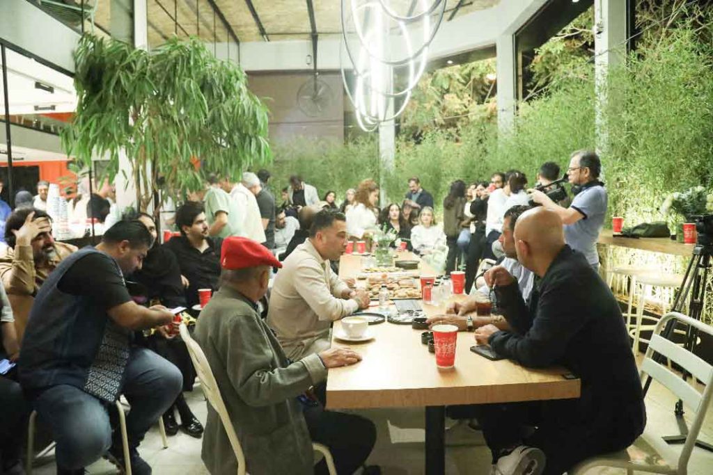 مراسم قرعه‌کشی دو جایزه ویژه فیلم «رُخ»20