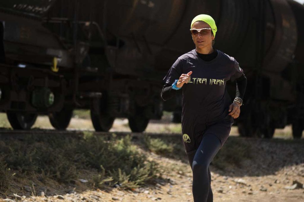 آغاز اکران آنلاین مستند «هیچکس نخوابد» در هاشور02