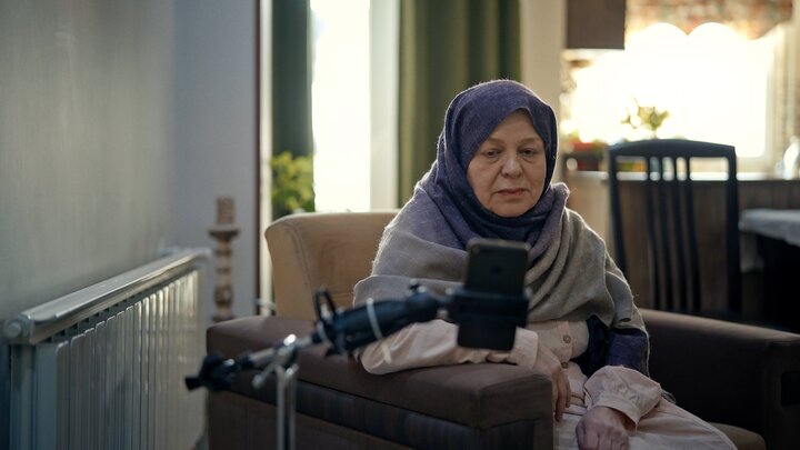 چرا این معلم از خودش ویدیو نفرستاد؟ مستند «ماجرای سال آخر»