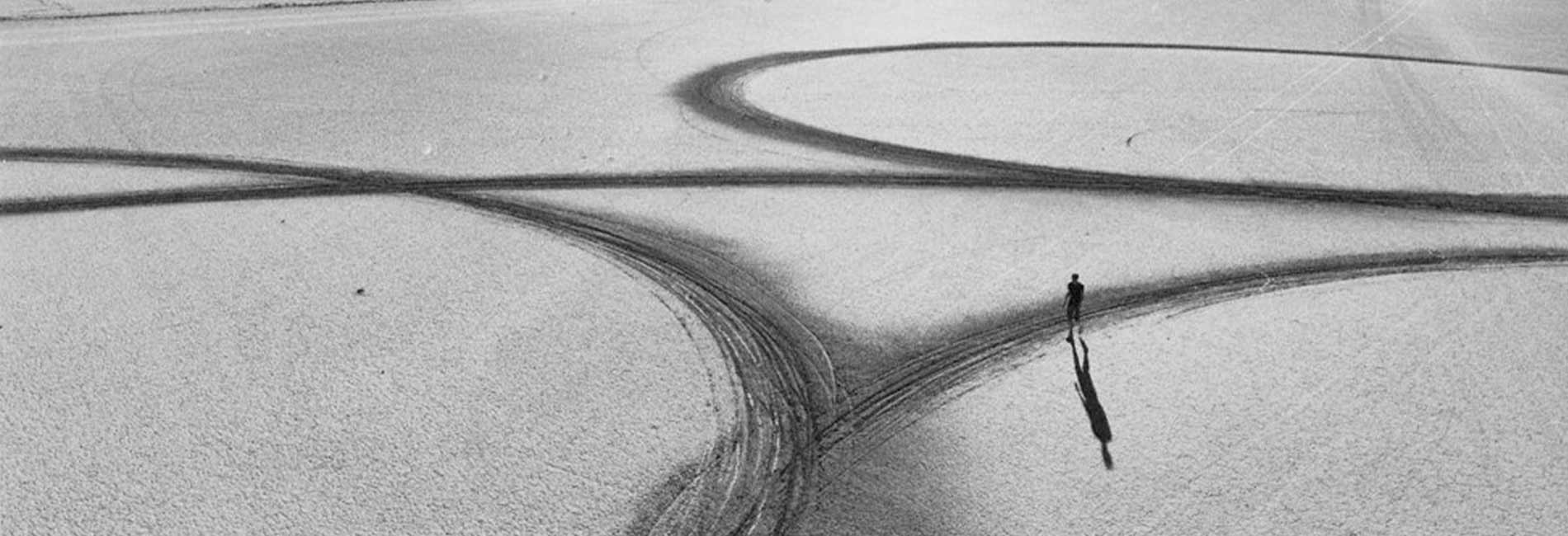 Troublemakers: The Story of Land Art-هاشور